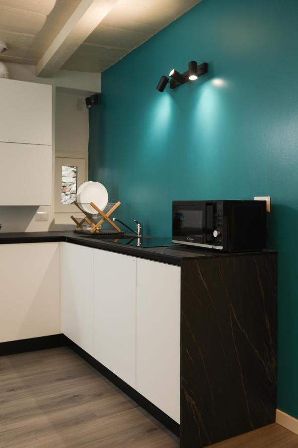Blue Sapphire Como Cozy Flat In Center Of City Apartment Exterior foto